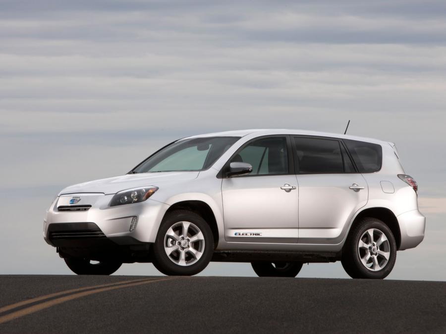 Toyota RAV4 EV 2012 года  (фото 19 из 107)